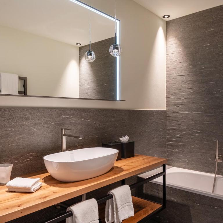 Welschen Hotel - Deluxe Doppelzimmer West - 1