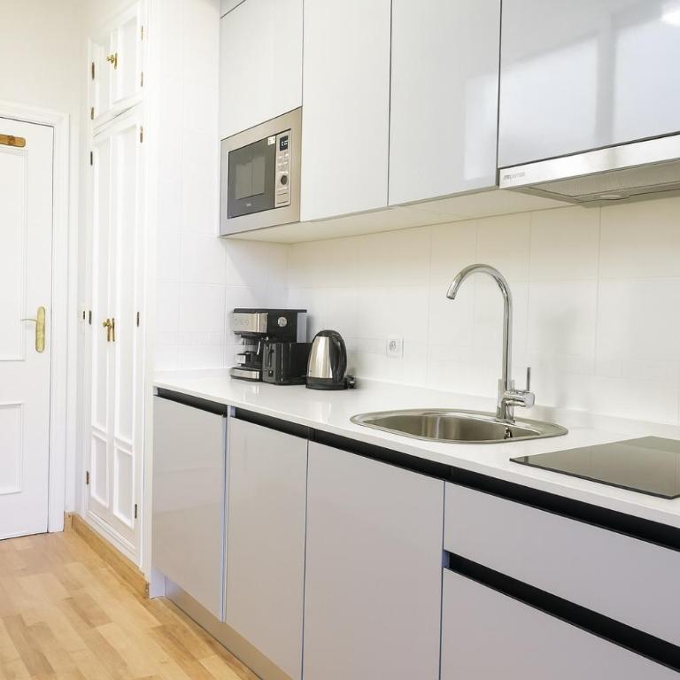 Thyssen Boutique Terrace - Apartamento con terraza - 8