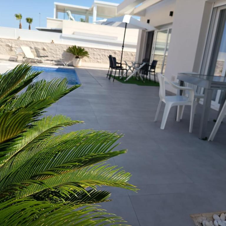 Villa María - Three-Bedroom Villa - 35
