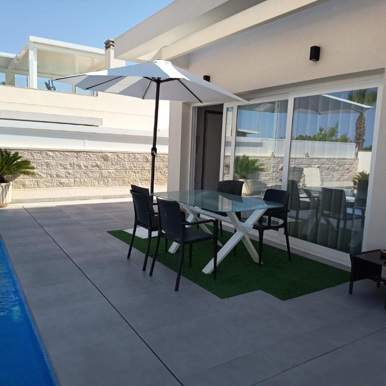 Villa María - Three-Bedroom Villa - 38