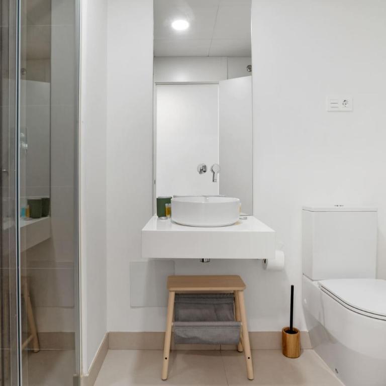 Hermanos - Apartamento de 2 dormitorios con terraza - 23