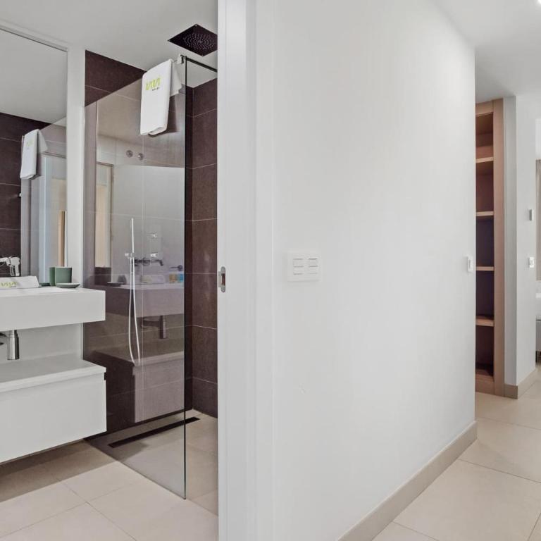 Hermanos - Apartamento de 2 dormitorios con terraza - 26