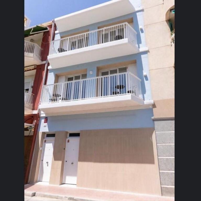 Braceli Beach Resort Middle Floor - rentafive - Apartamento - 8