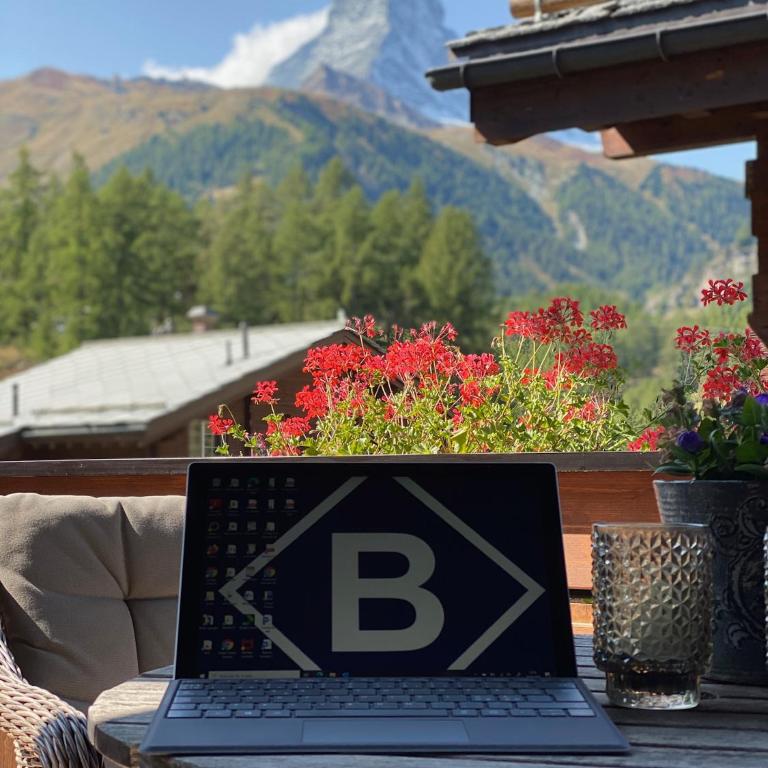 Chalet Bull Zermatt - Apartamento de 1 dormitorio con balcón y vistas a la montaña - 1
