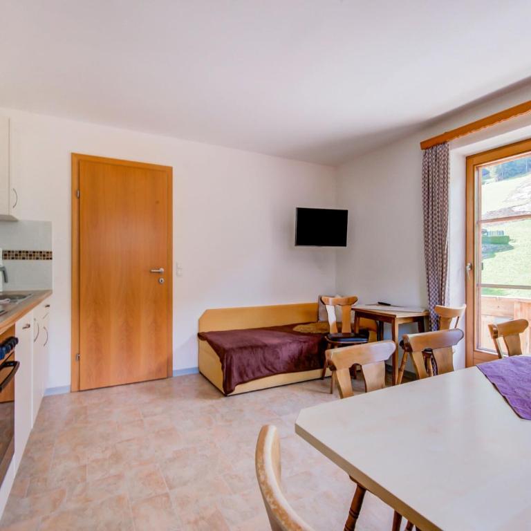 Apartment in Hainzenberg near Ski Lift - Apartment mit 4 Schlafzimmern - 8