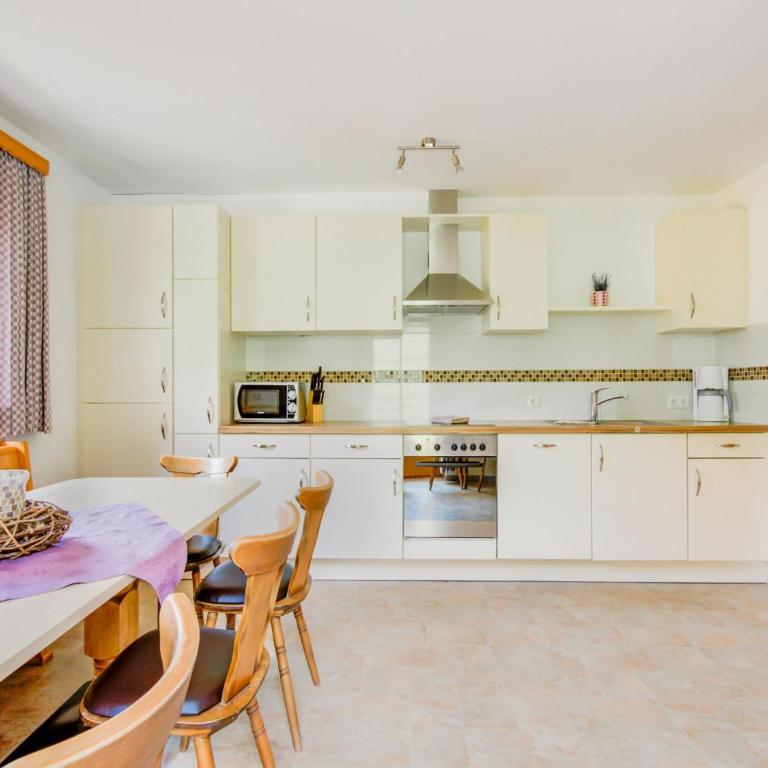 Apartment in Hainzenberg near Ski Lift - Apartment mit 4 Schlafzimmern - 7