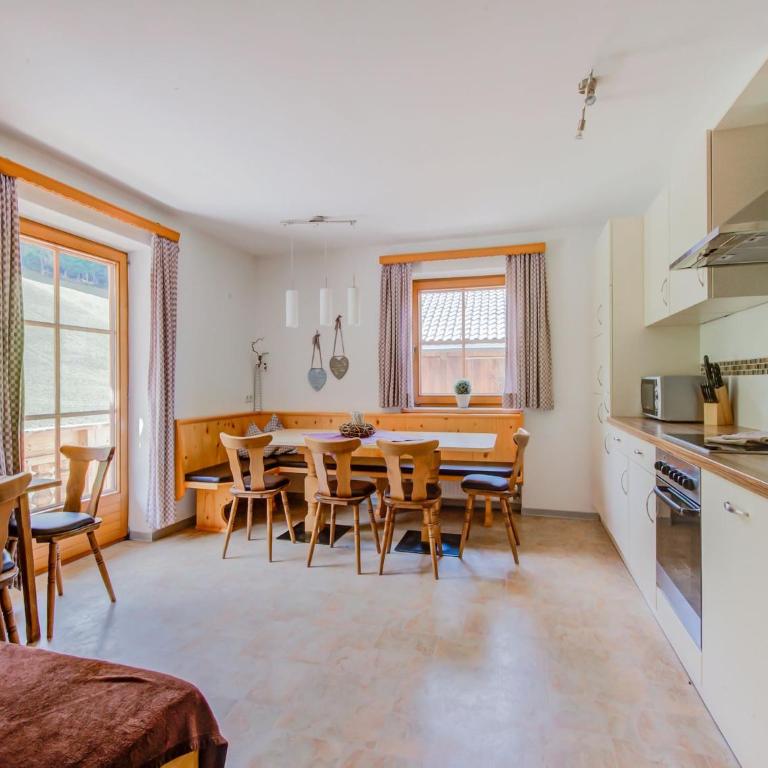 Apartment in Hainzenberg near Ski Lift - Apartment mit 4 Schlafzimmern - 9