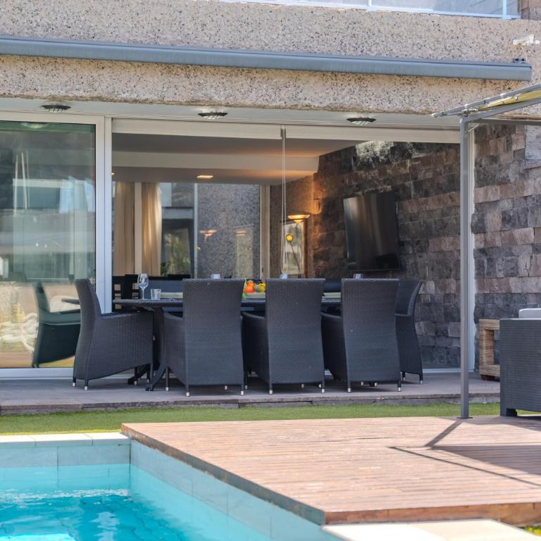 Villa Playa del Duque, Costa Adeje by Paramount Holidays - Villa - 24