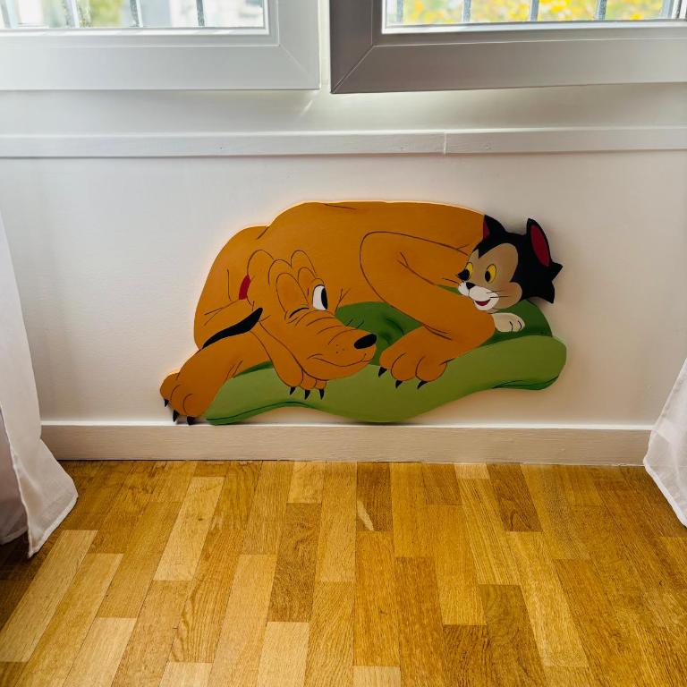 THE ENCHANTED HOUSE ( 15 min walk to Disney) - Appartement 2 Chambres - 96