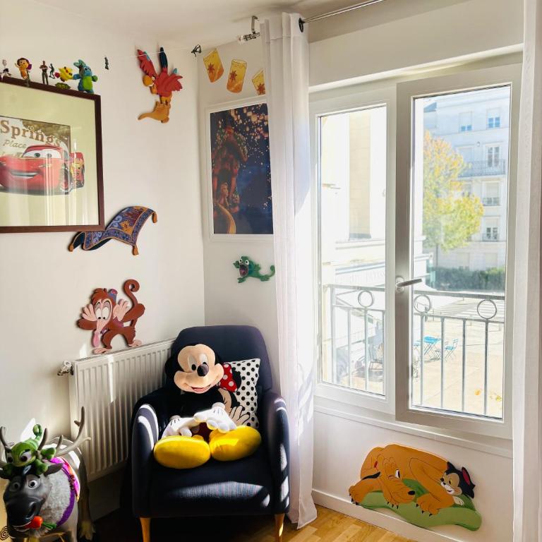 THE ENCHANTED HOUSE ( 15 min walk to Disney) - Apartment mit 2 Schlafzimmern - 100