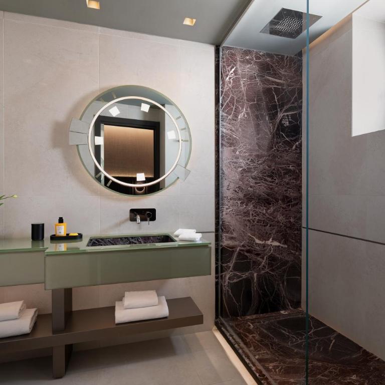 The Pantheon Iconic Rome Hotel, Autograph Collection - Camera King - 1