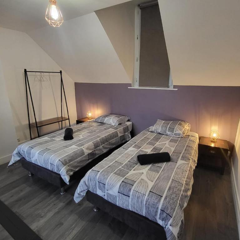 Le Jacquard Roof top- Duplex spacieux -Hypercentre Calais - Two-Bedroom Apartment - 4