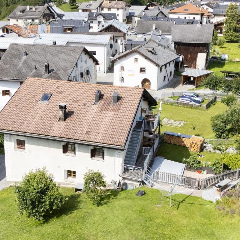 Chasa Porta 19 - Apartment mit Aussicht und Balkon - 2