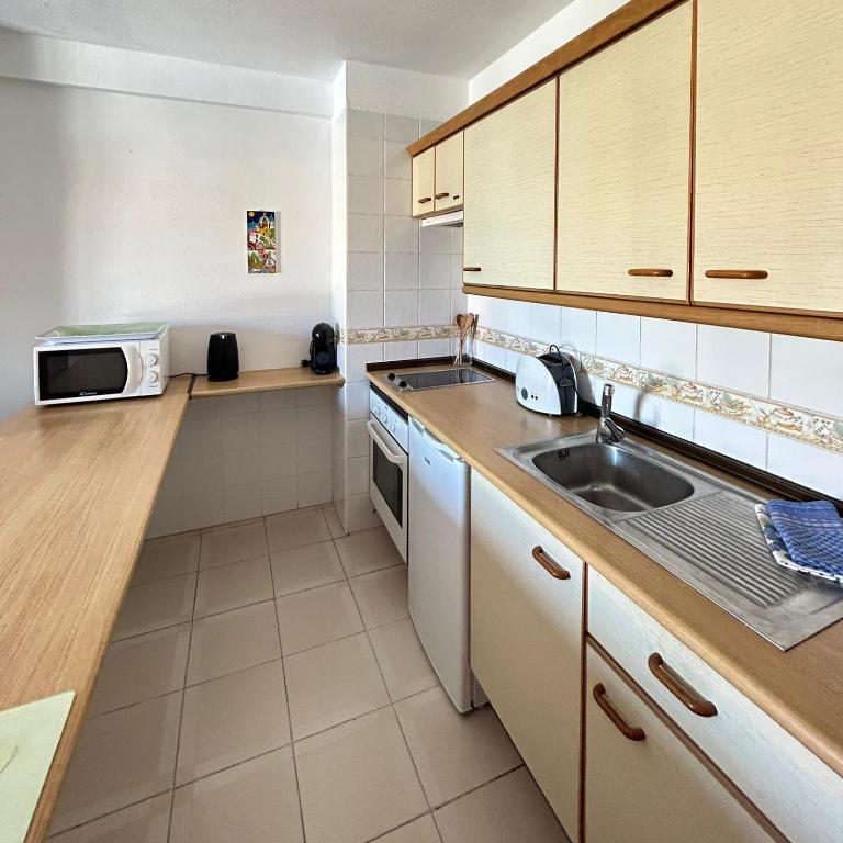 2 bed apt with pool views in Las Americas K201 - Apartamento de 2 dormitorios - 12