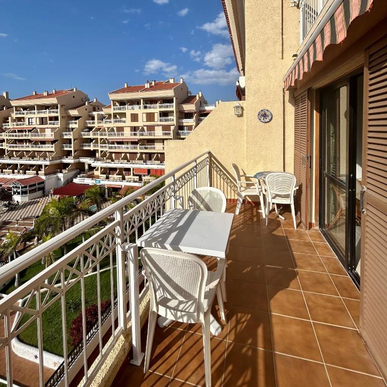 2 bed apt with pool views in Las Americas K201 - Apartamento de 2 dormitorios - 23