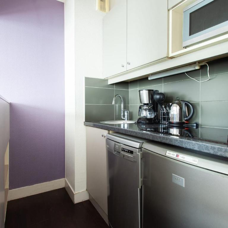 Bright with balcony at Buttes Chaumont - Apartamento - 16