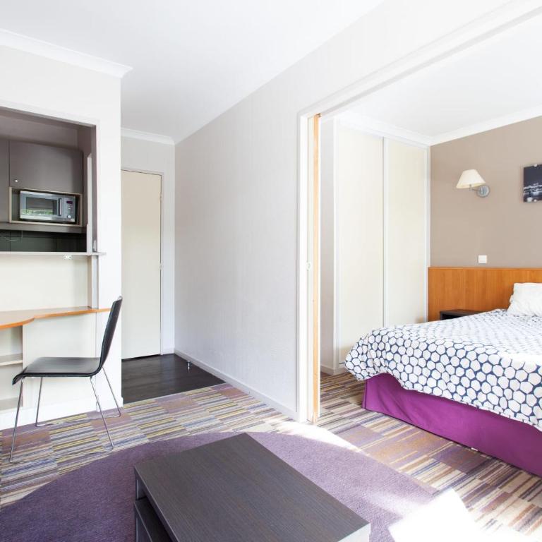 Bright with balcony at Buttes Chaumont - Apartamento - 24