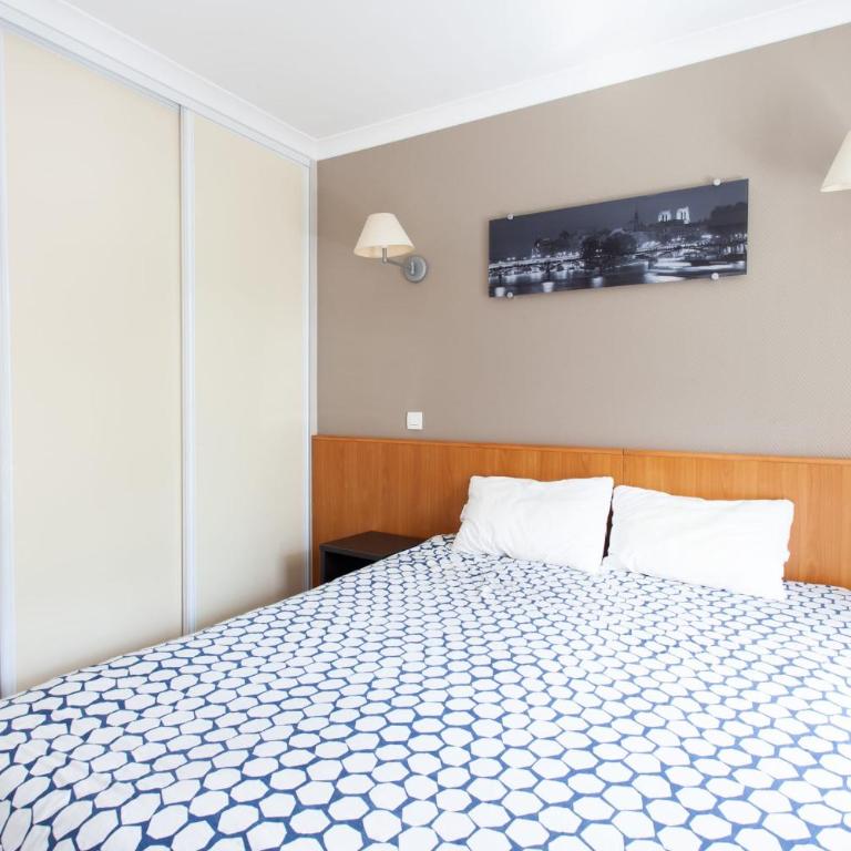 Bright with balcony at Buttes Chaumont - Apartamento - 25