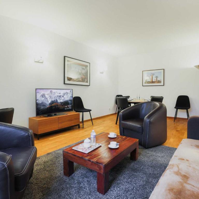 Ideal location 2P quiet Arc de Triomphe - Appartement - 2