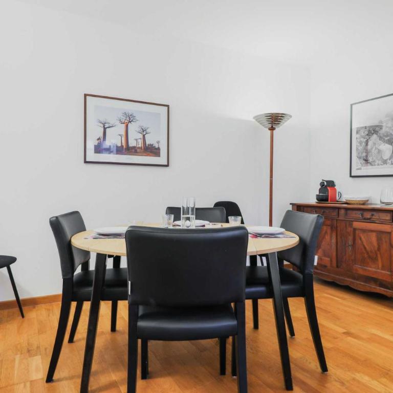 Ideal location 2P quiet Arc de Triomphe - Appartement - 6