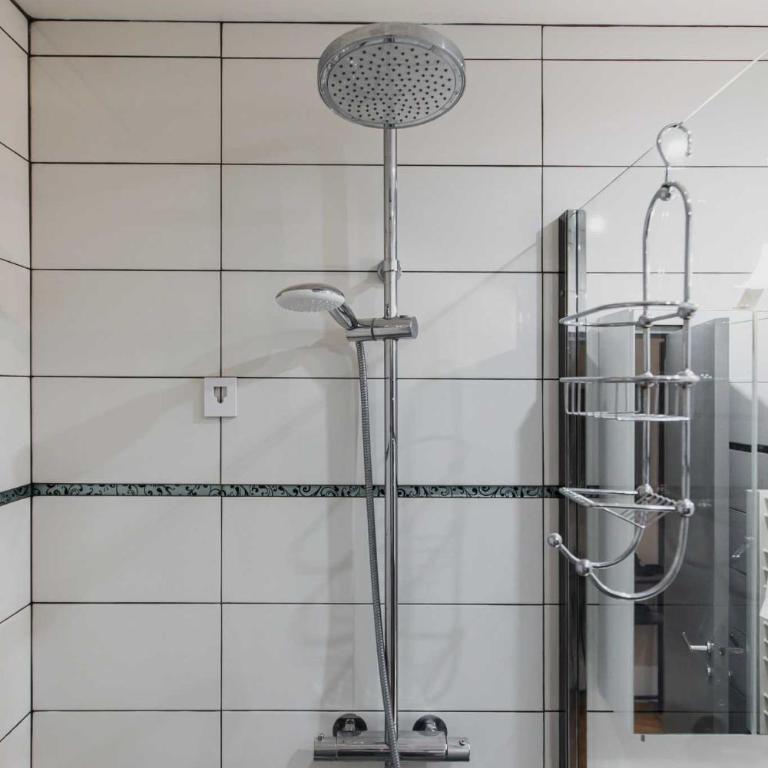 Ideal location 2P quiet Arc de Triomphe - Appartement - 15