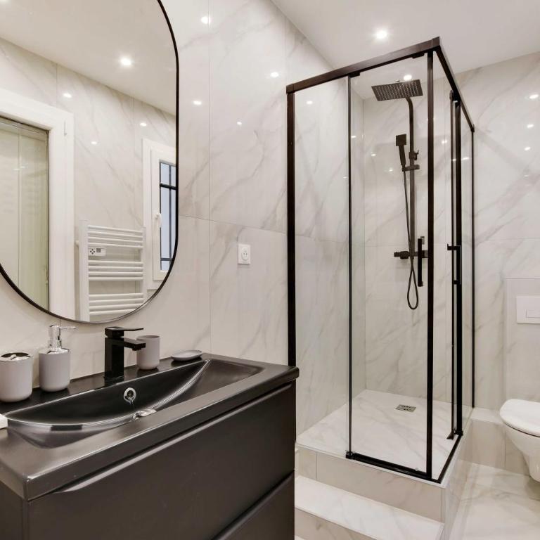 Harmonious 2BDR - 4P apartment - Champs Elysees - Apartment - 5
