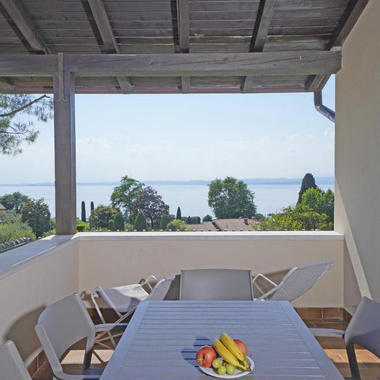 Residence Arca - Appartamento con 2 Camere da Letto e Vista Lago - 11