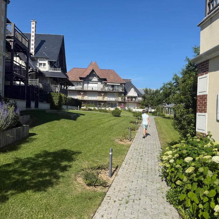 La presqu'île 2 bedrooms with terrace and garage - Two-Bedroom Apartment - 26