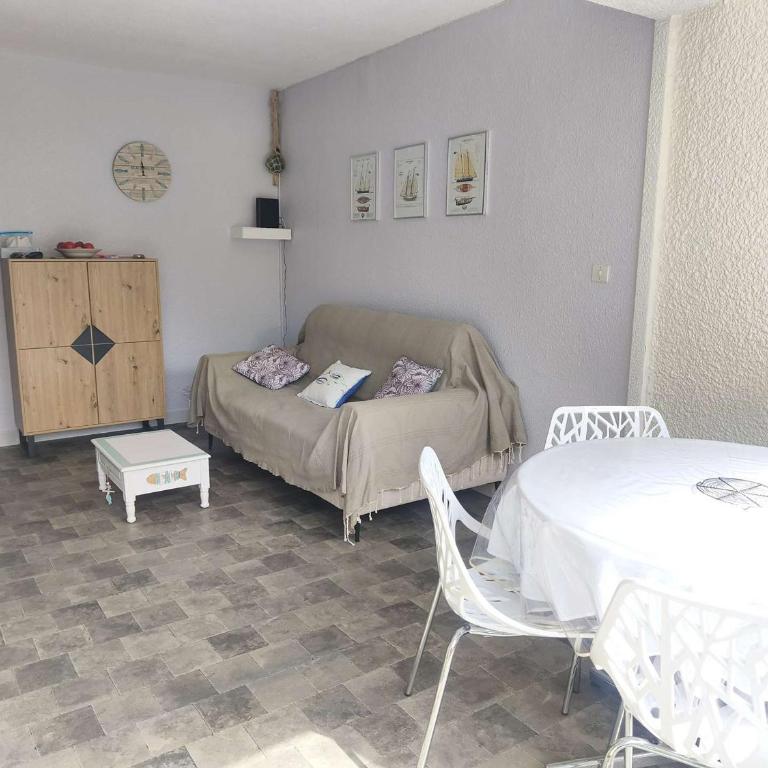 Bel Appartement T2 Climatisé avec Jardin et Wifi, à 150m de la Plage, Valras-Plage - FR-1-701-55 - Appartement - 2