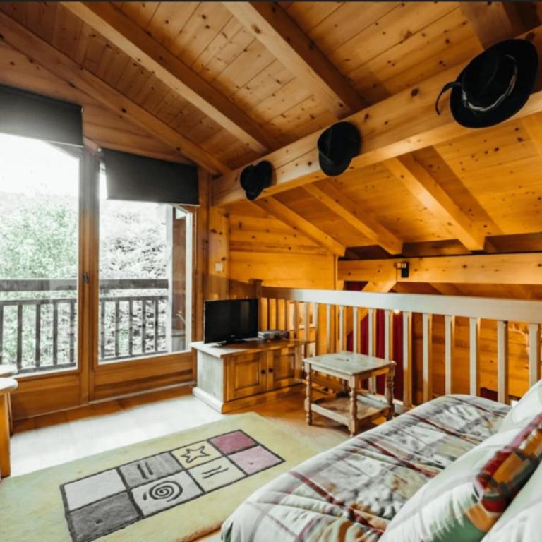 Cottage with balconies in Demi-Quartier - Chalet - 11