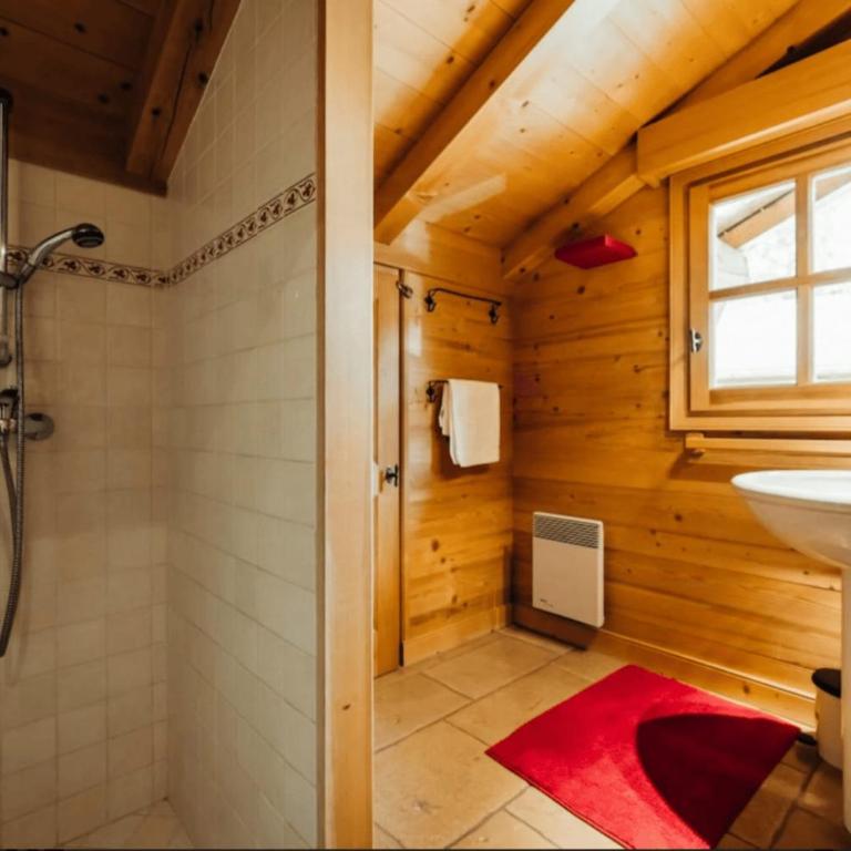 Cottage with balconies in Demi-Quartier - Chalet - 13