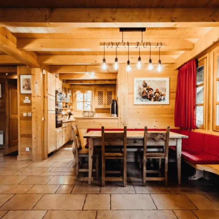 Cottage with balconies in Demi-Quartier - Chalet - 5