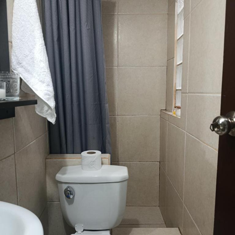 Casa Liira - Habitación Doble con baño privado - 7