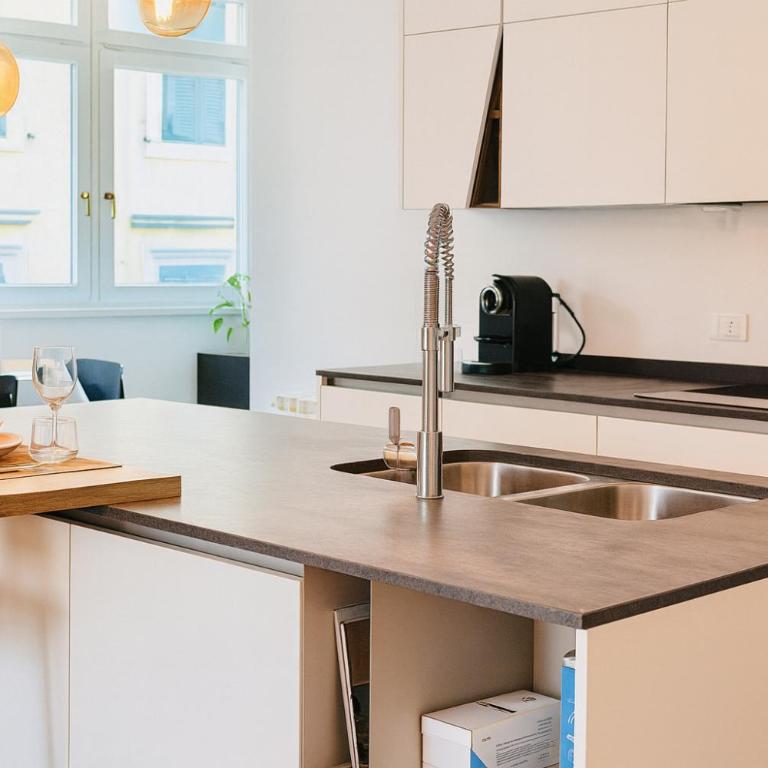 Suite Enes Terrazza con vista e relax in centro città - Appartamento con 3 Camere da Letto - 4