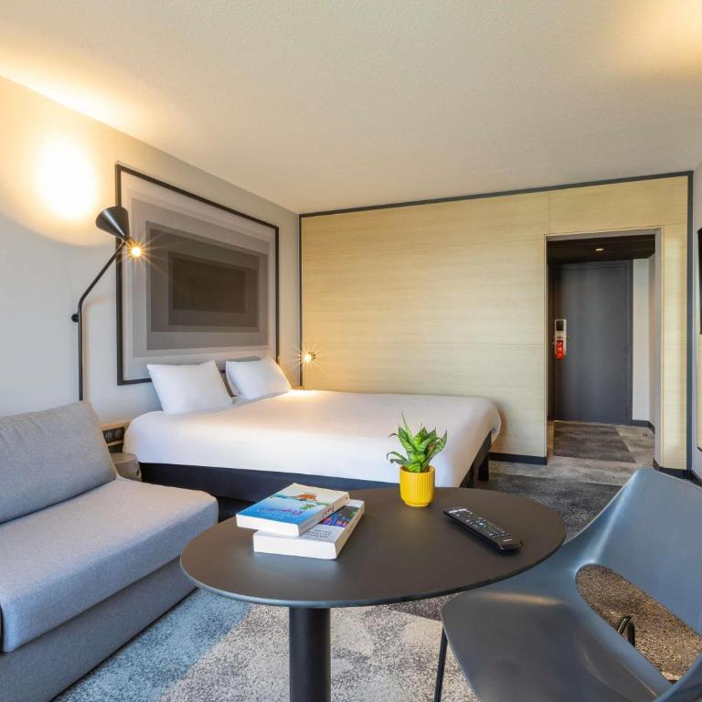 ibis Strasbourg Centre Gare - Superior Double Room with Sofa - 2