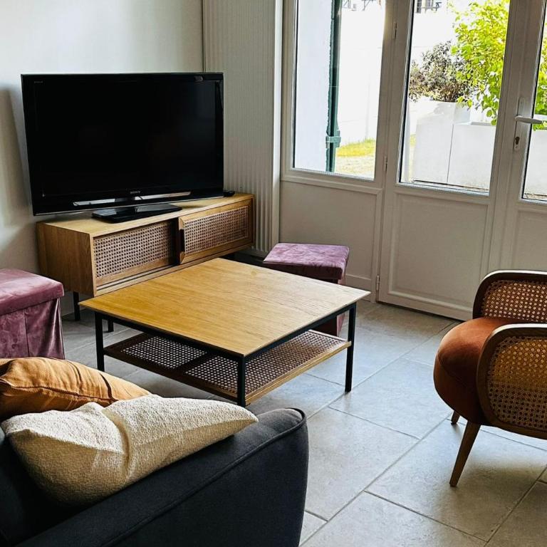 Spacious cocoon with garden near the sea - Apartment - 3