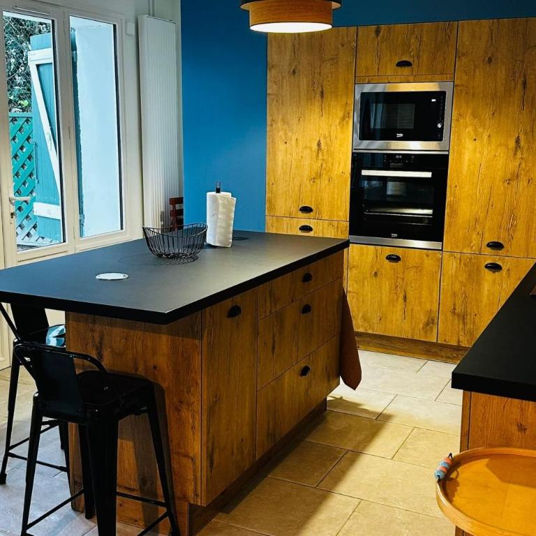 Spacious cocoon with garden near the sea - Apartment - 7
