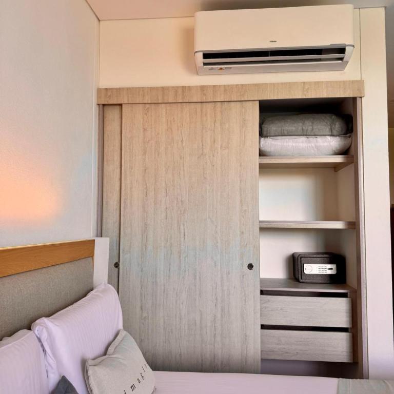 Modern apartment near the beach - One-Bedroom Apartment - 10