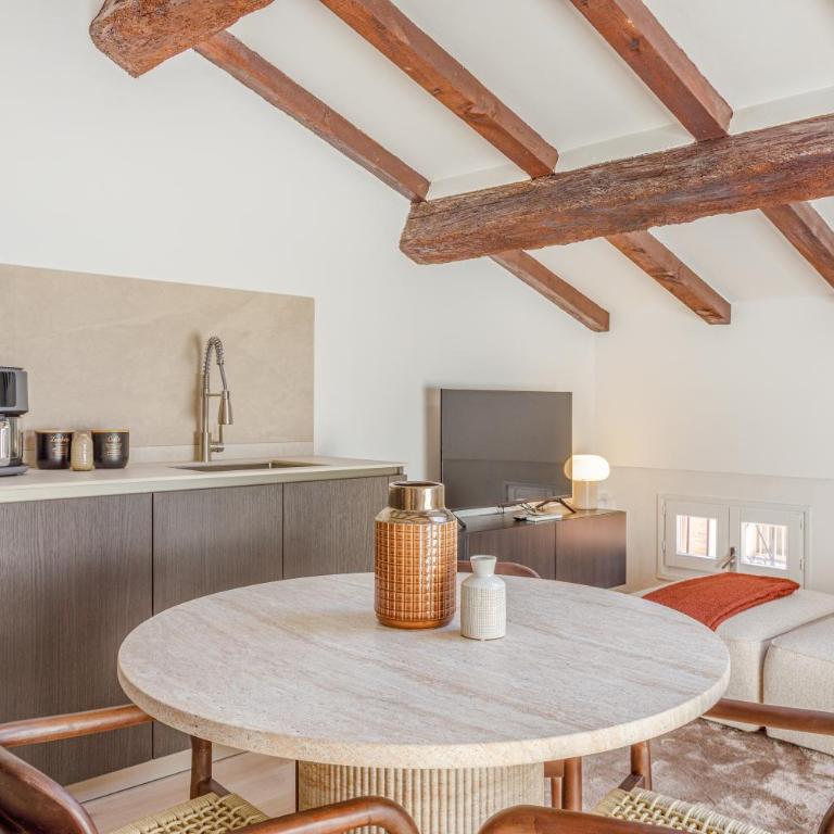 Respiro di Ghirlandina - Rua Frati 34 Palace by MoVeBNB - Appartamento con 2 Camere da Letto - 2