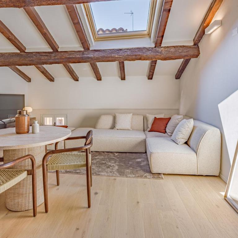 Respiro di Ghirlandina - Rua Frati 34 Palace by MoVeBNB - Appartamento con 2 Camere da Letto - 1