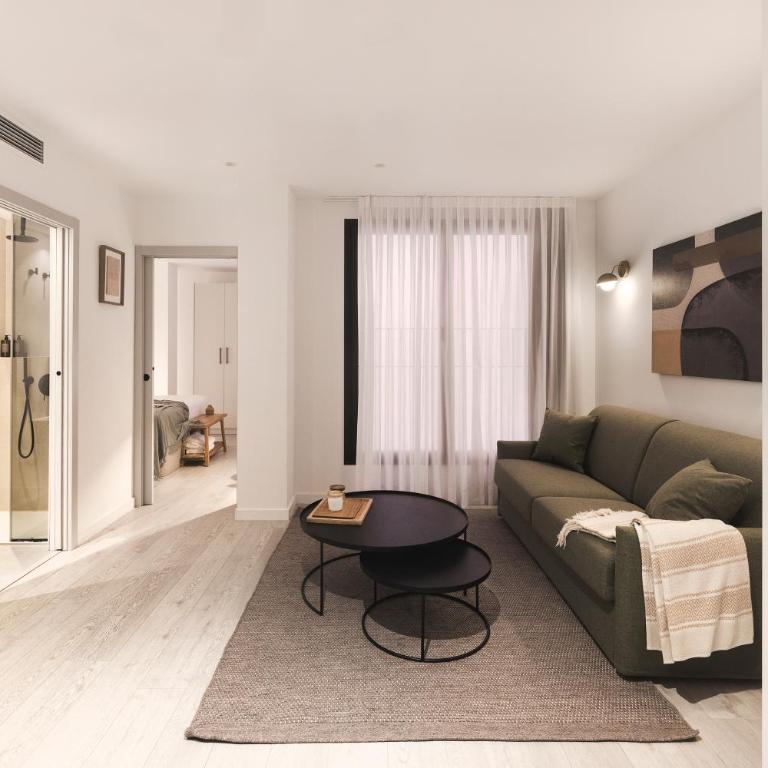 master La Rambla - Interior One Bedroom Apartment - 3