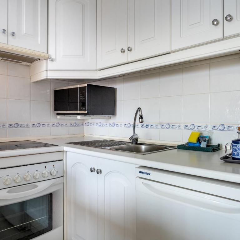 Tranquilidad frente al mar by CABANA Rentals - One-Bedroom Apartment - 5
