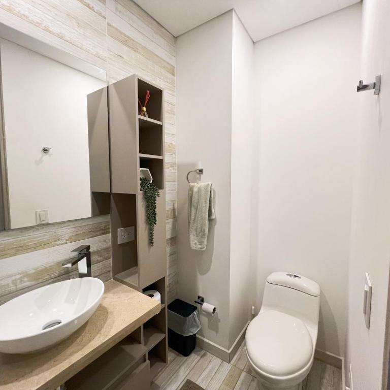 Hermoso Apartamento Torre Barcelona - Two-Bedroom Apartment - 26