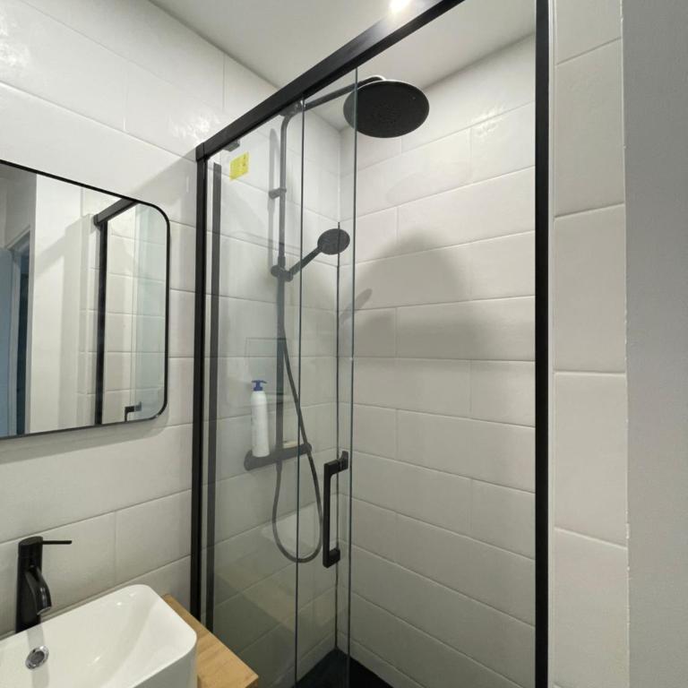 Cozy 2-room Haussmann Apartment - Buttes Chaumont - Appartement 1 Chambre - 8