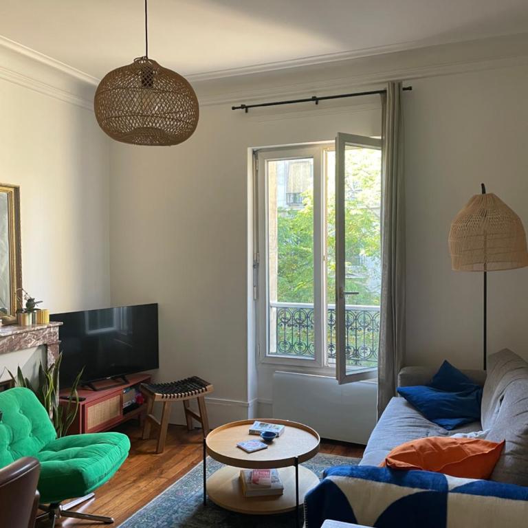 Cozy 2-room Haussmann Apartment - Buttes Chaumont - Appartement 1 Chambre - 1