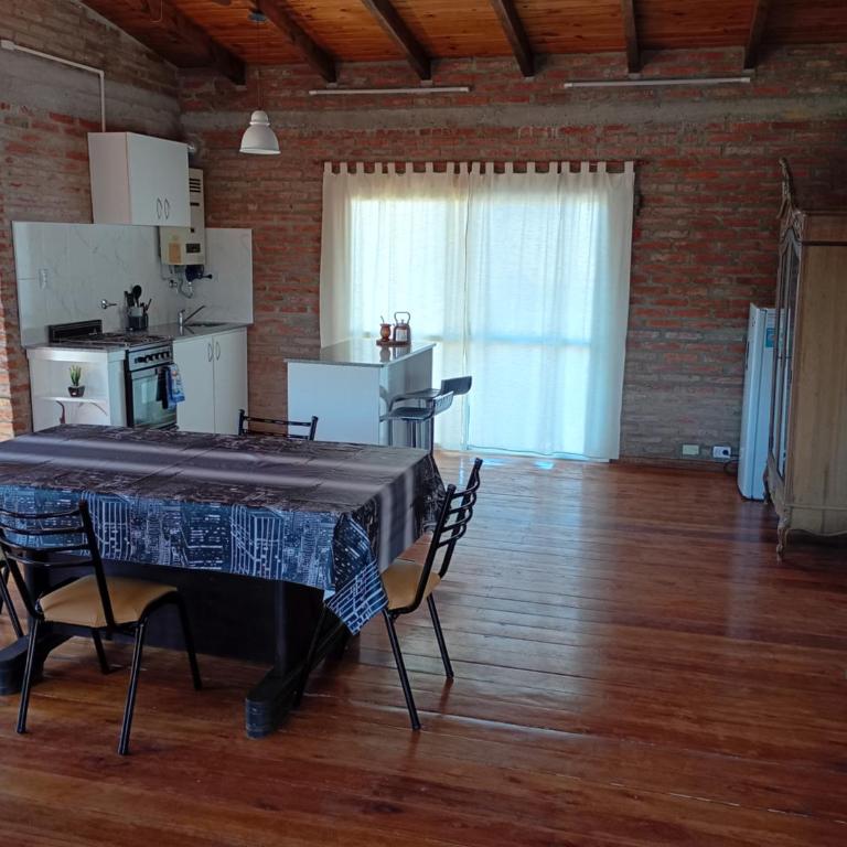 Luminoso Loft cercano rio Grdro Baigorria cochera opcional - Apartamento de 1 dormitorio - 2