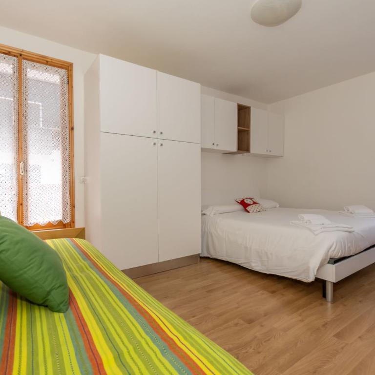 Suite Civetta - Monolocale con Vista Lago - 1