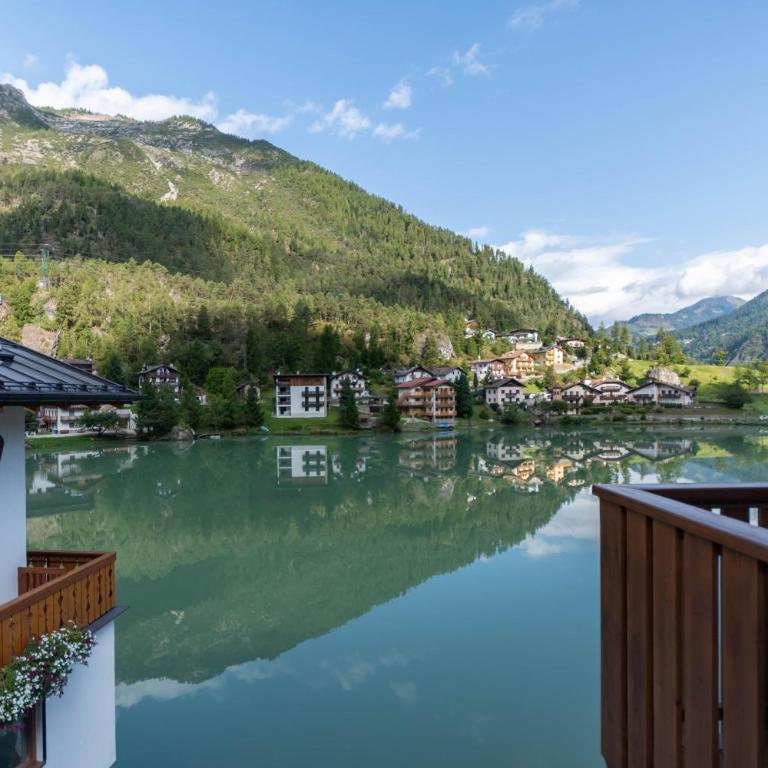 Suite Civetta - Monolocale con Vista Lago - 13