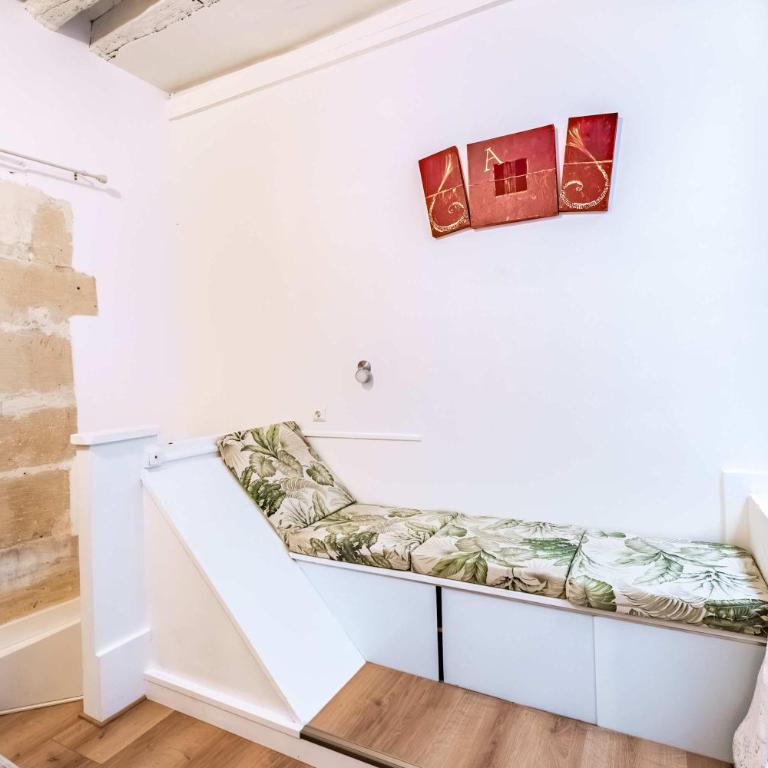 6 Guests Flat in heart of Paris - Pompidou - Apartment - 17