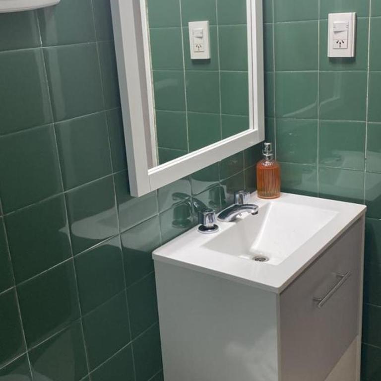 Departamento en calle Ayacucho - Apartamento de 1 dormitorio - 2